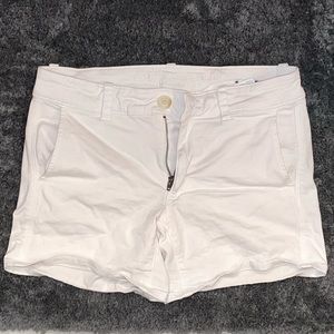 American Eagle MIDI White Shorts Size 4